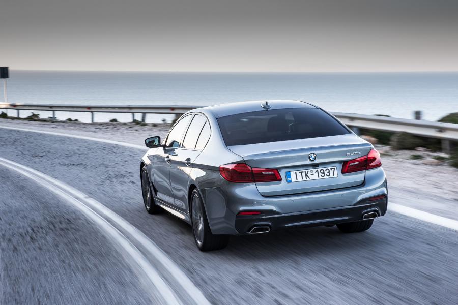  BMW 520d Sedan M Sport 2017 года  (WW) (фото 17 из 40)